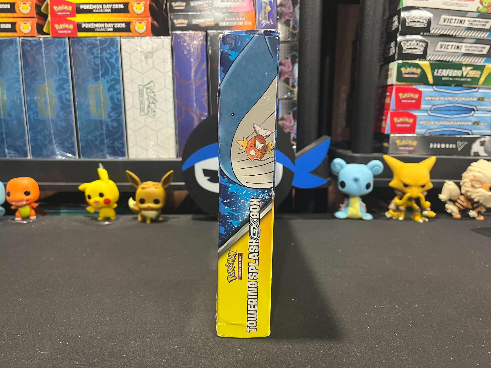 Towering Splash GX Box ( Sun & Moon ) Pokemon TCG